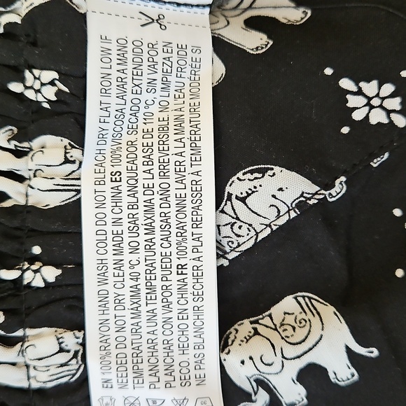 Forever 21 Elephant Print Palazzo Pants Size Small - Picture 7 of 7